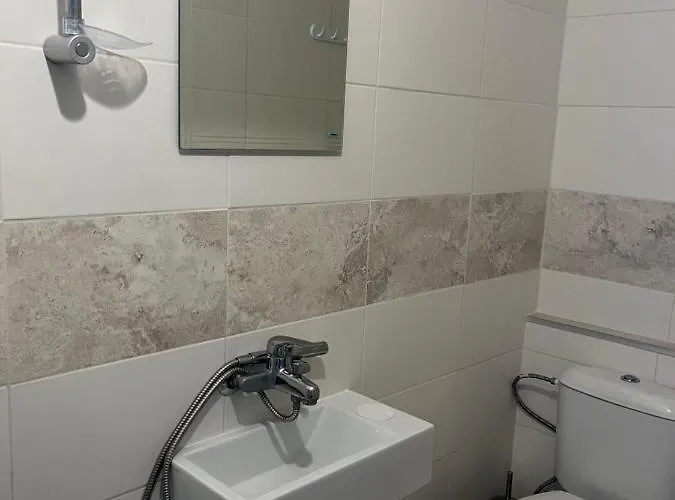 Gasthuis Canavan's Ravda