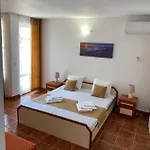 Canavan's Guest house