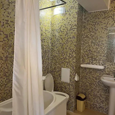 Хотел Canavan'S - Beach In 2 Minutes, Free Parking And Wifi 4* Ravda