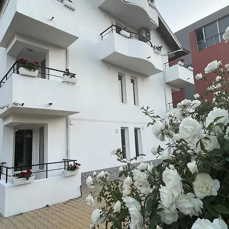 Vendégház Хотел Canavan'S - Beach In 2 Minutes, Free Parking And Wifi 4*