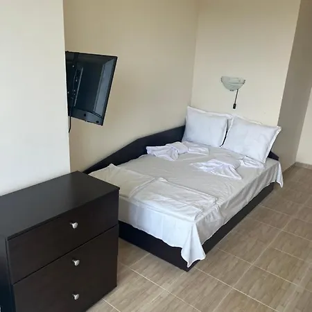 Хотел Canavan'S - Beach In 2 Minutes, Free Parking And Wifi 4* Ravda