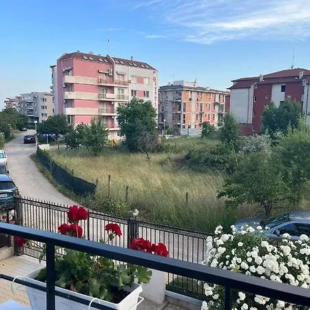 Vendégház Хотел Canavan'S - Beach In 2 Minutes, Free Parking And Wifi