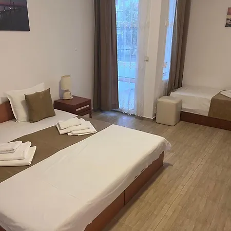 Vendégház Хотел Canavan'S - Beach In 2 Minutes, Free Parking And Wifi Ravda