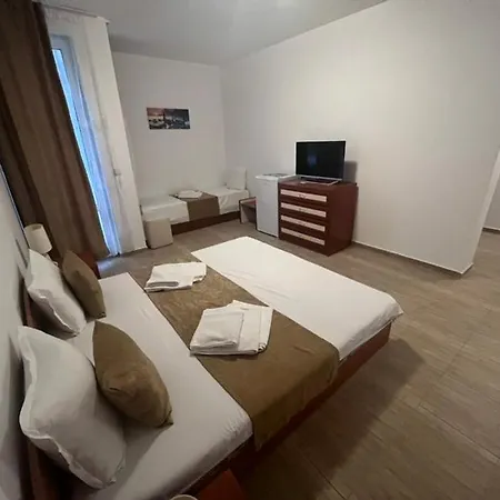 Хотел Canavan'S - Beach In 2 Minutes, Free Parking And Wifi 4* Ravda