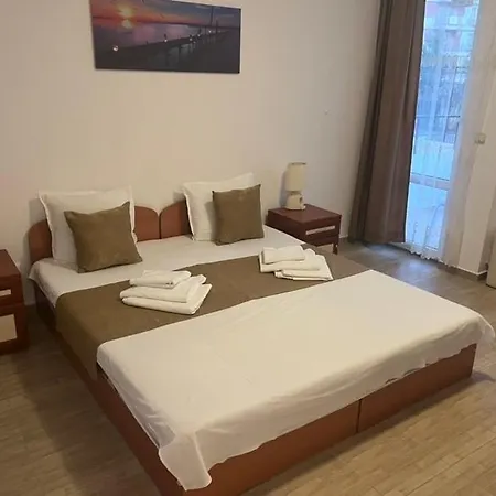 Хотел Canavan'S - Beach In 2 Minutes, Free Parking And Wifi Vendégház