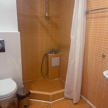 Хотел Canavan'S - Beach In 2 Minutes, Free Parking And Wifi 4*